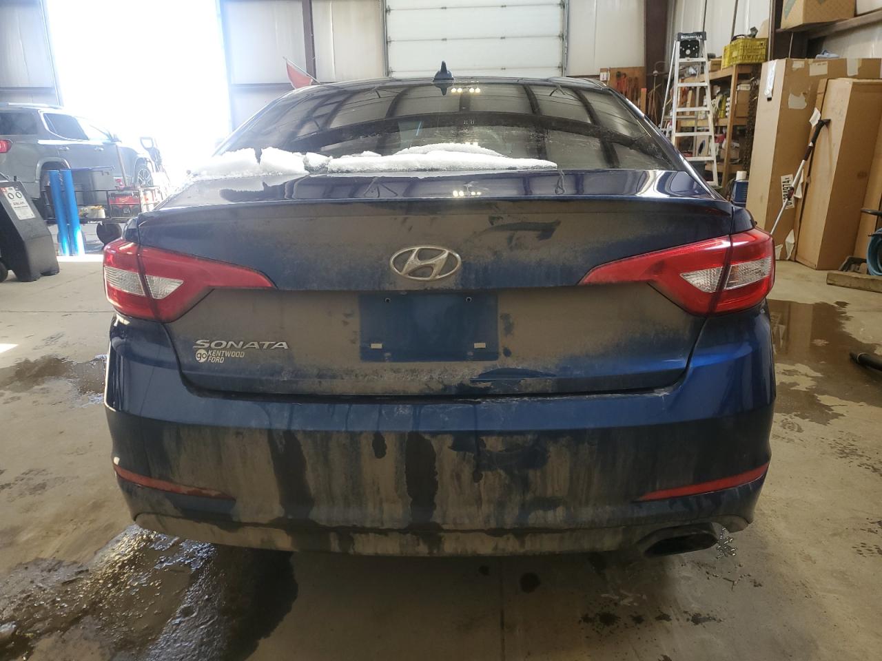 2016 Hyundai Sonata VIN 5NPE24AF6GH384759 Copart auction photo, front end / top/roof damage thumbnail 6