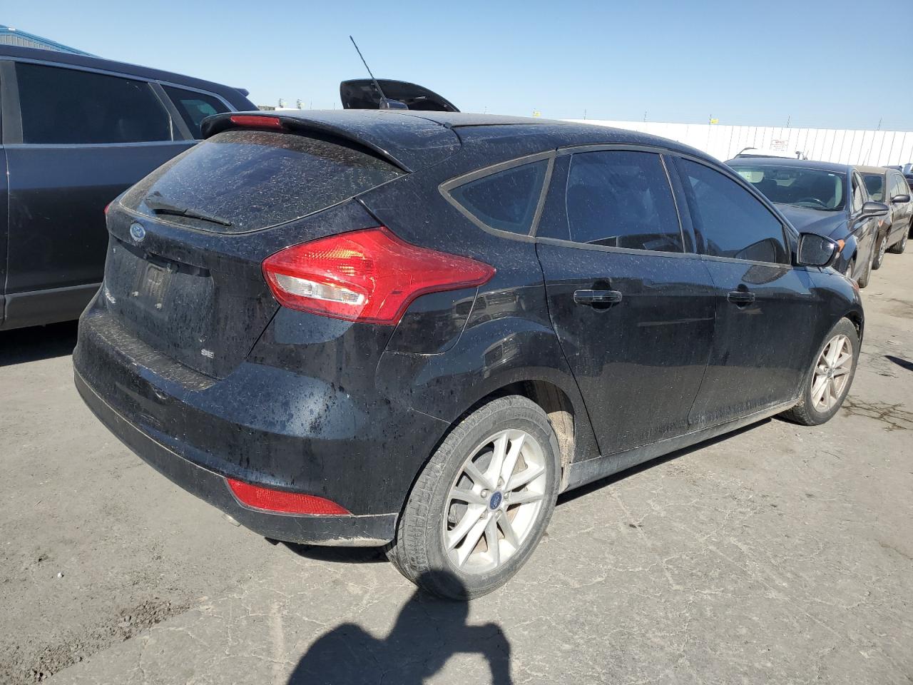 2017 Ford Focus VIN 1FADP3K22HL215960 Copart auction photo, minor dent/scratches damage thumbnail 3