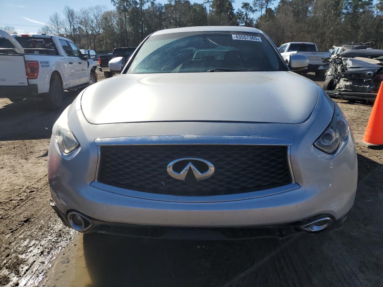 2017 Infiniti QX70 VIN JN8CS1MU9HM143774 Copart auction photo, front end / minor dent/scratches damage thumbnail 5