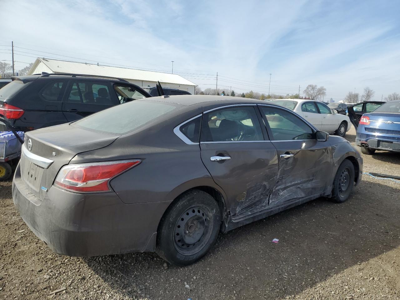 2014 Nissan Altima VIN 1N4AL3AP2EN376532 Copart auction photo, side / front end damage thumbnail 3