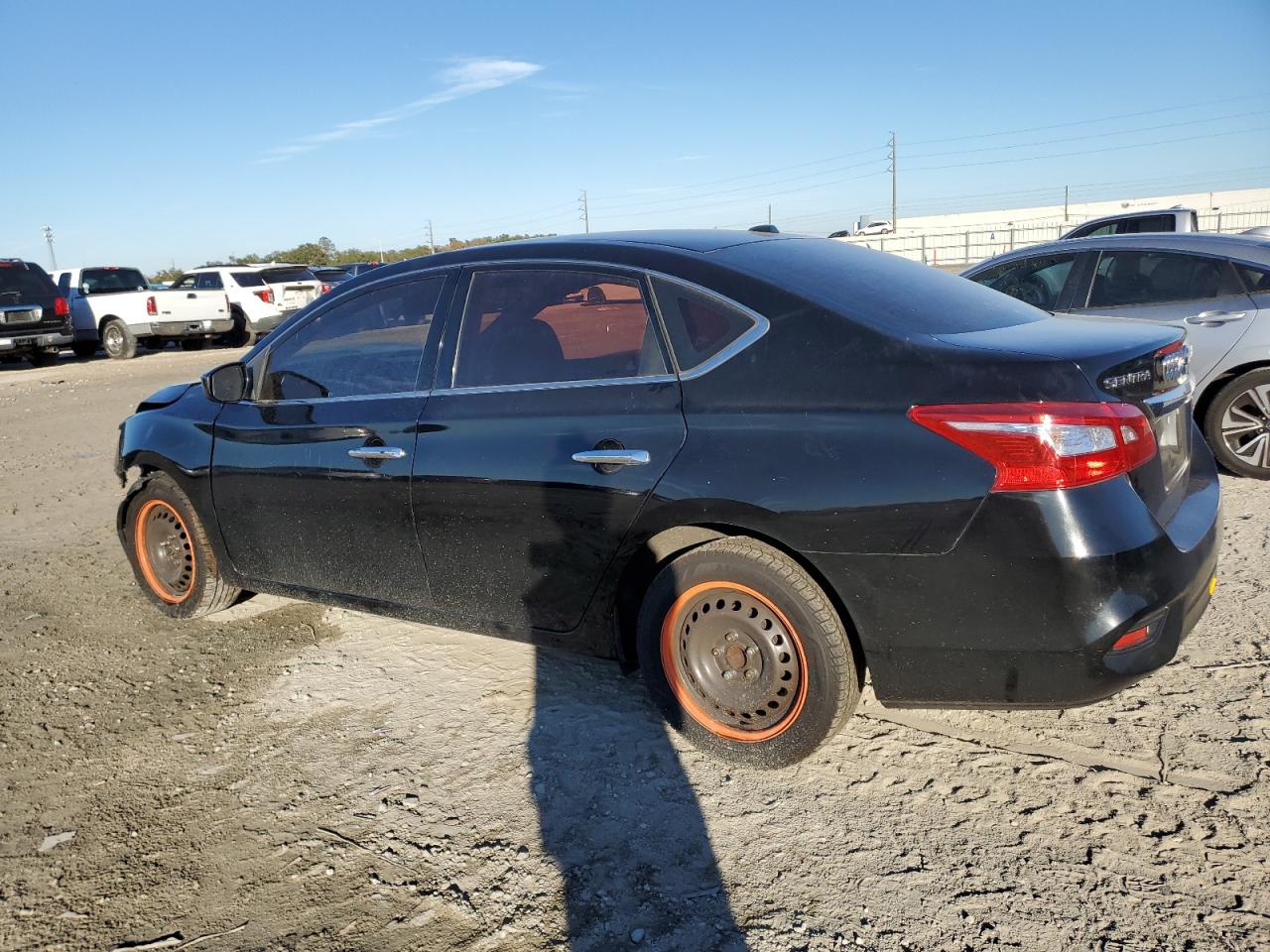 2017 Nissan Sentra VIN 3N1AB7AP5HL673581 Copart auction photo, front end damage thumbnail 2