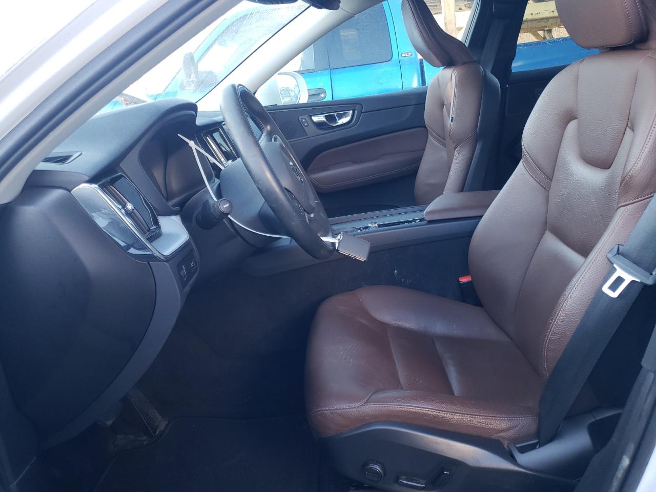 2020 Volvo XC60 VIN YV4102RK6L1440918 Copart auction photo, front end / side damage thumbnail 7