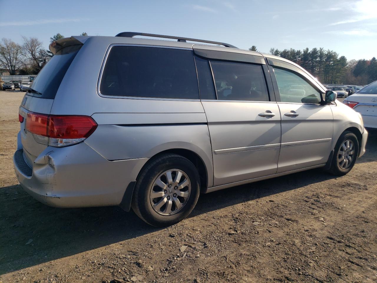 2010 Honda Odyssey VIN 5FNRL3H42AB076930 Copart auction photo, front end / rear end damage thumbnail 3