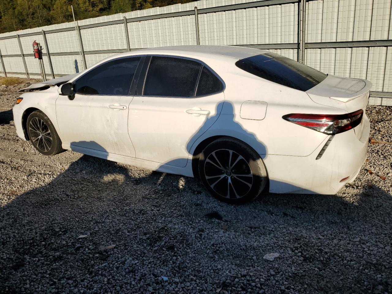 2018 Toyota Camry VIN 4T1B11HK7JU598448 Copart auction photo, all over damage thumbnail 2
