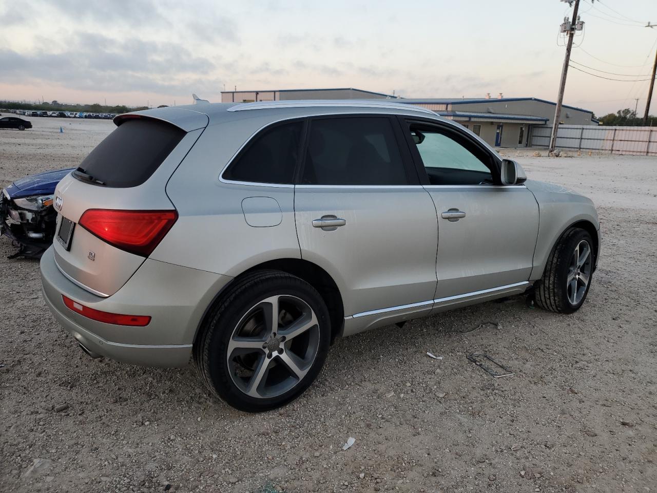 2015 Audi Q5 VIN WA1VMAFP2FA050738 Copart auction photo, front end damage thumbnail 3