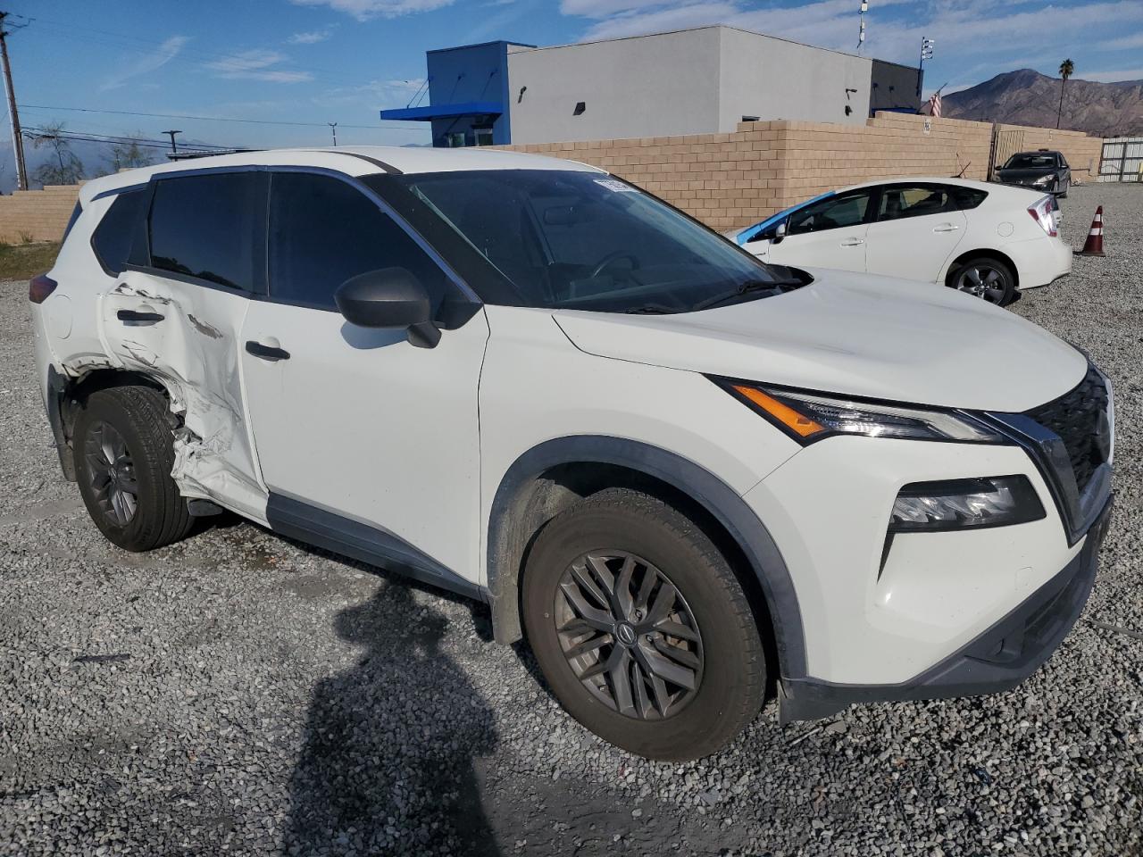 2021 Nissan Rogue VIN 5N1AT3AA3MC776949 Copart auction photo, side / rear end damage thumbnail 4