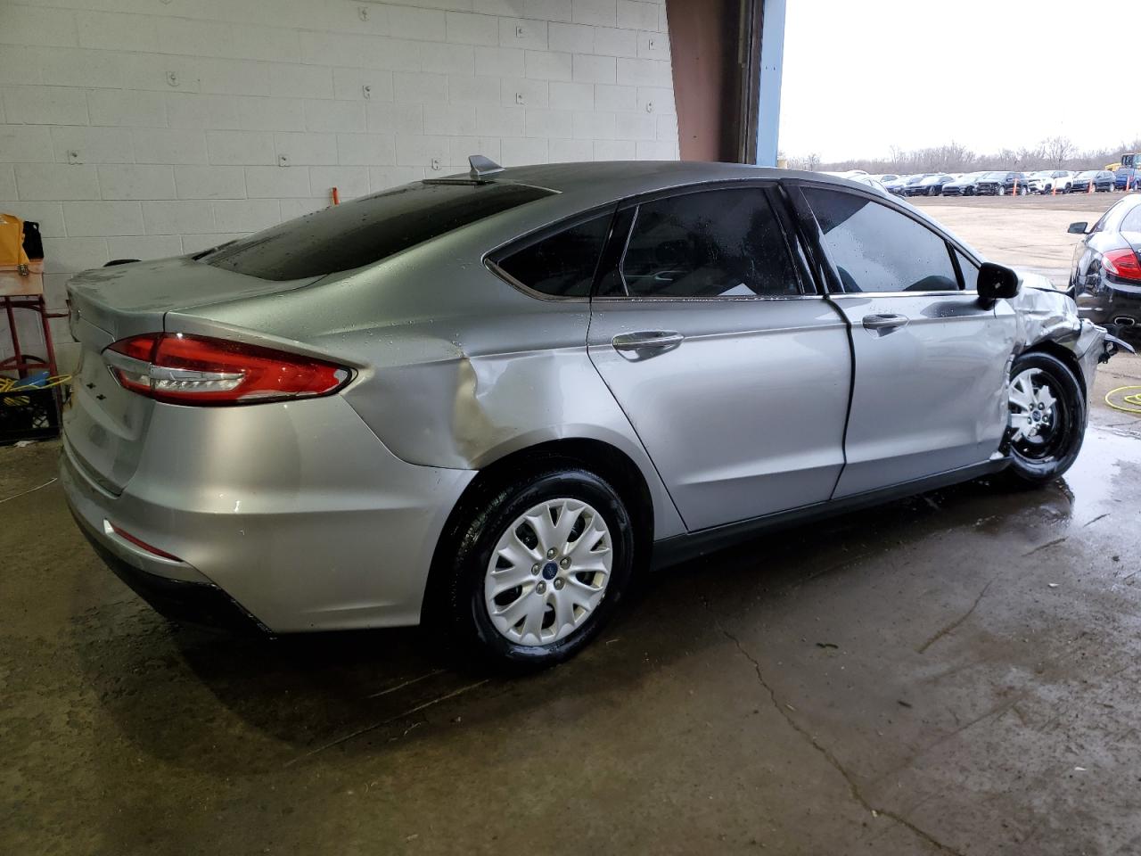 2020 Ford Fusion VIN 3FA6P0G72LR259365 Copart auction photo, front end / rear end damage thumbnail 3