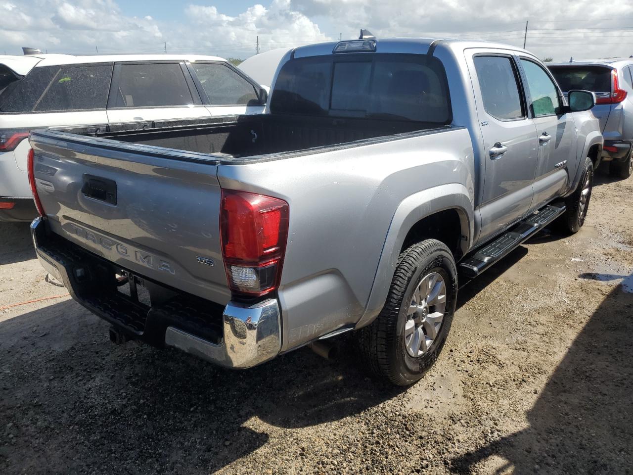 2018 Toyota Tacoma VIN 5TFAZ5CN1JX065656 Copart auction photo, water/flood damage thumbnail 3
