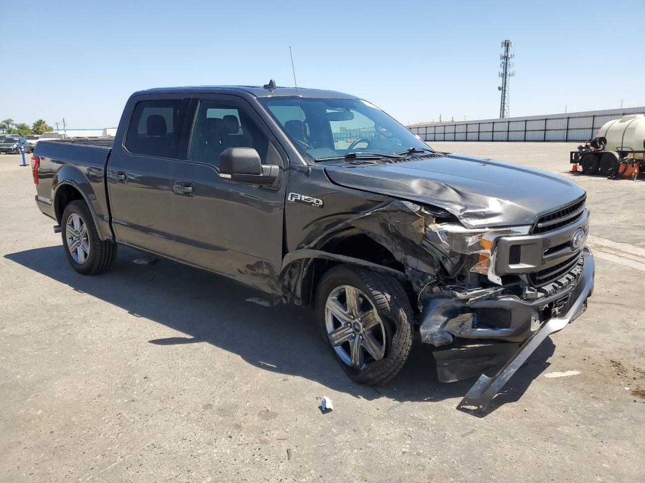 2018 Ford F-150 VIN 1FTEW1E53JKE07850 Copart auction photo, front end / side damage thumbnail 4