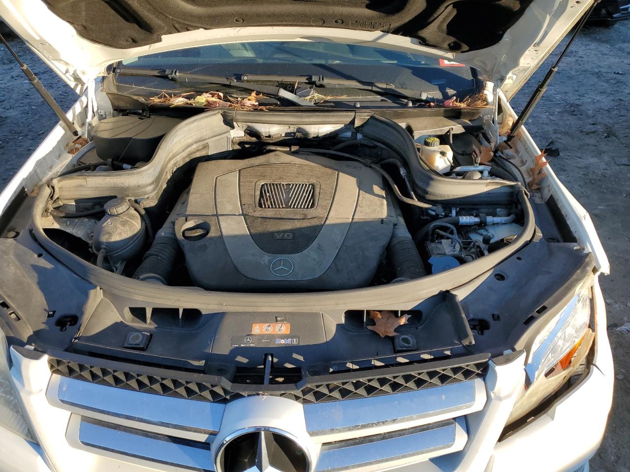 2010 Mercedes-Benz GLK-klasse VIN WDCGG8HB8AF262629 Copart auction photo, front end / side damage thumbnail 12