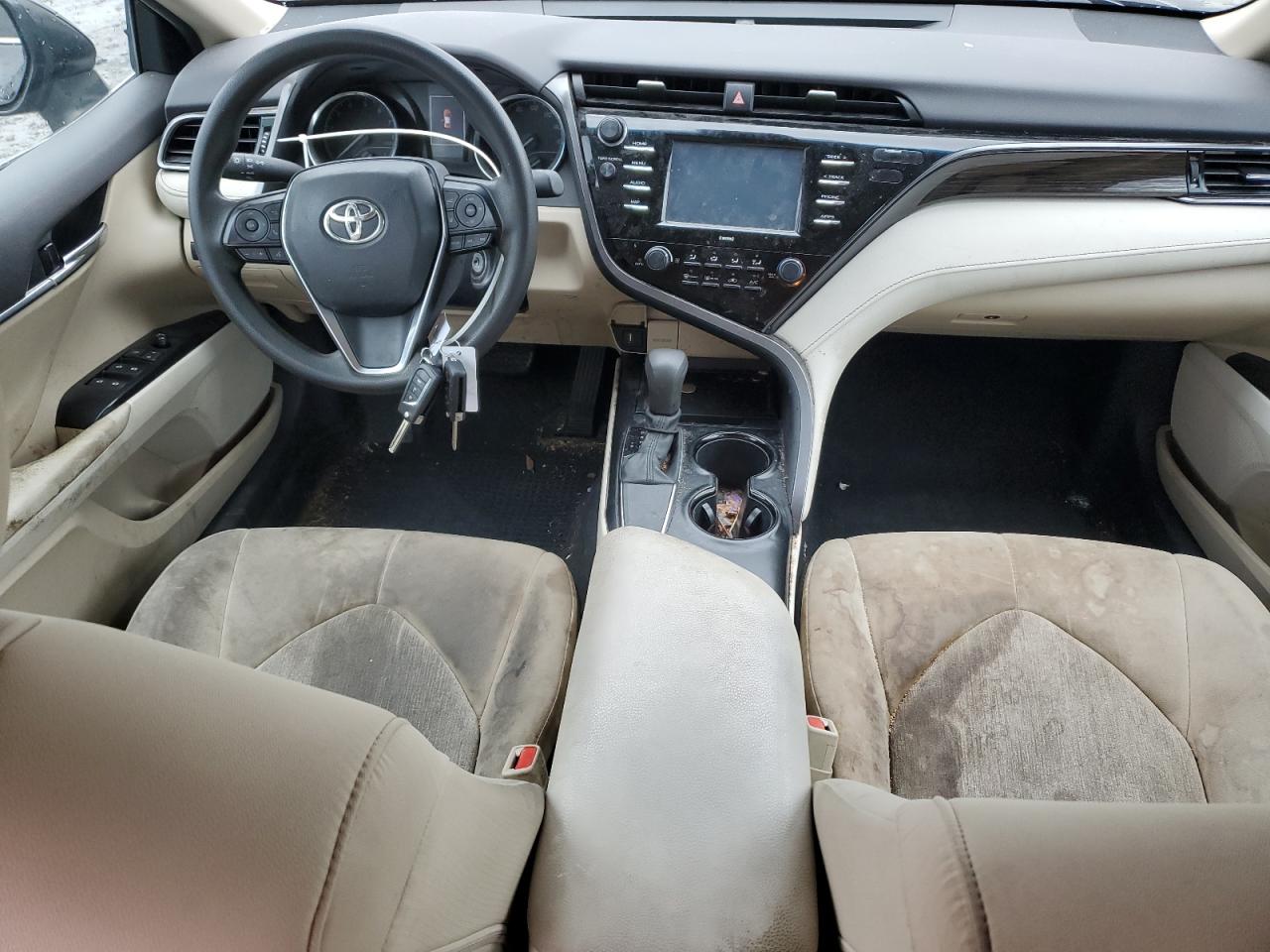 2020 Toyota Camry VIN 4T1C11AK2LU880109 Copart auction photo, front end damage thumbnail 8