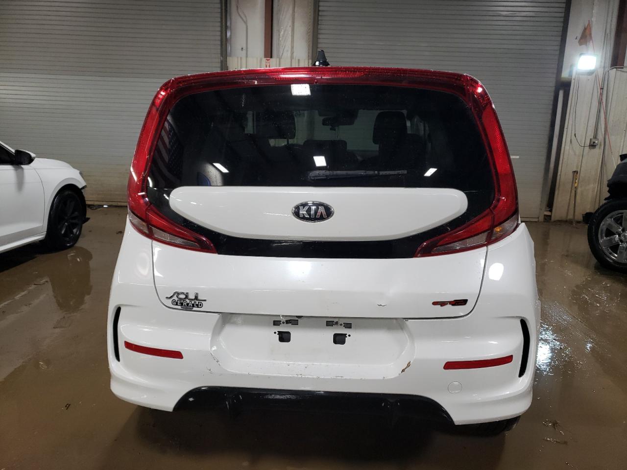 2020 KIA Soul VIN KNDJ63AU1L7016855 Copart auction photo, front end / side damage thumbnail 6