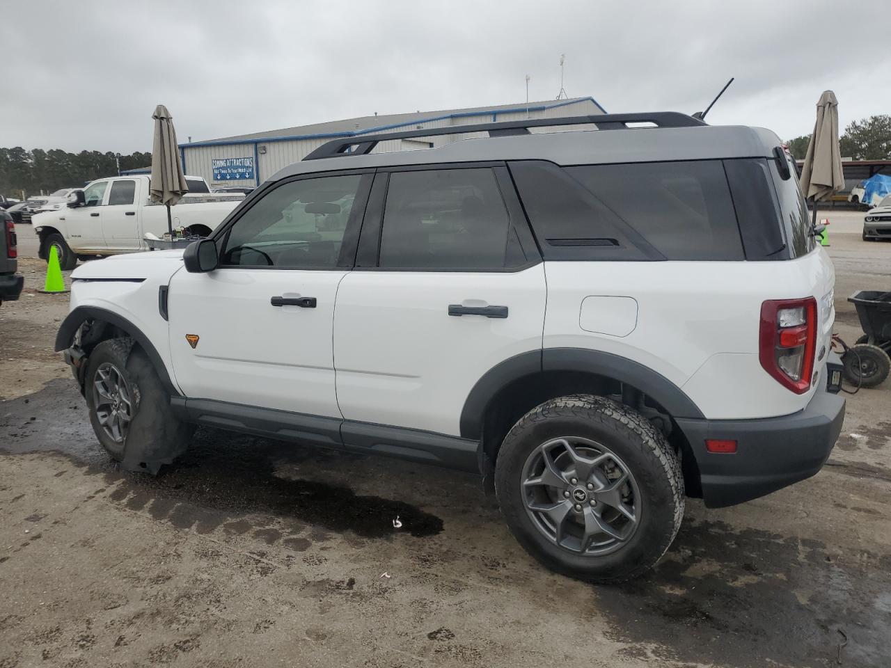 2021 Ford Bronco VIN 3FMCR9D90MRA57297 Copart auction photo, undercarriage / front end damage thumbnail 2