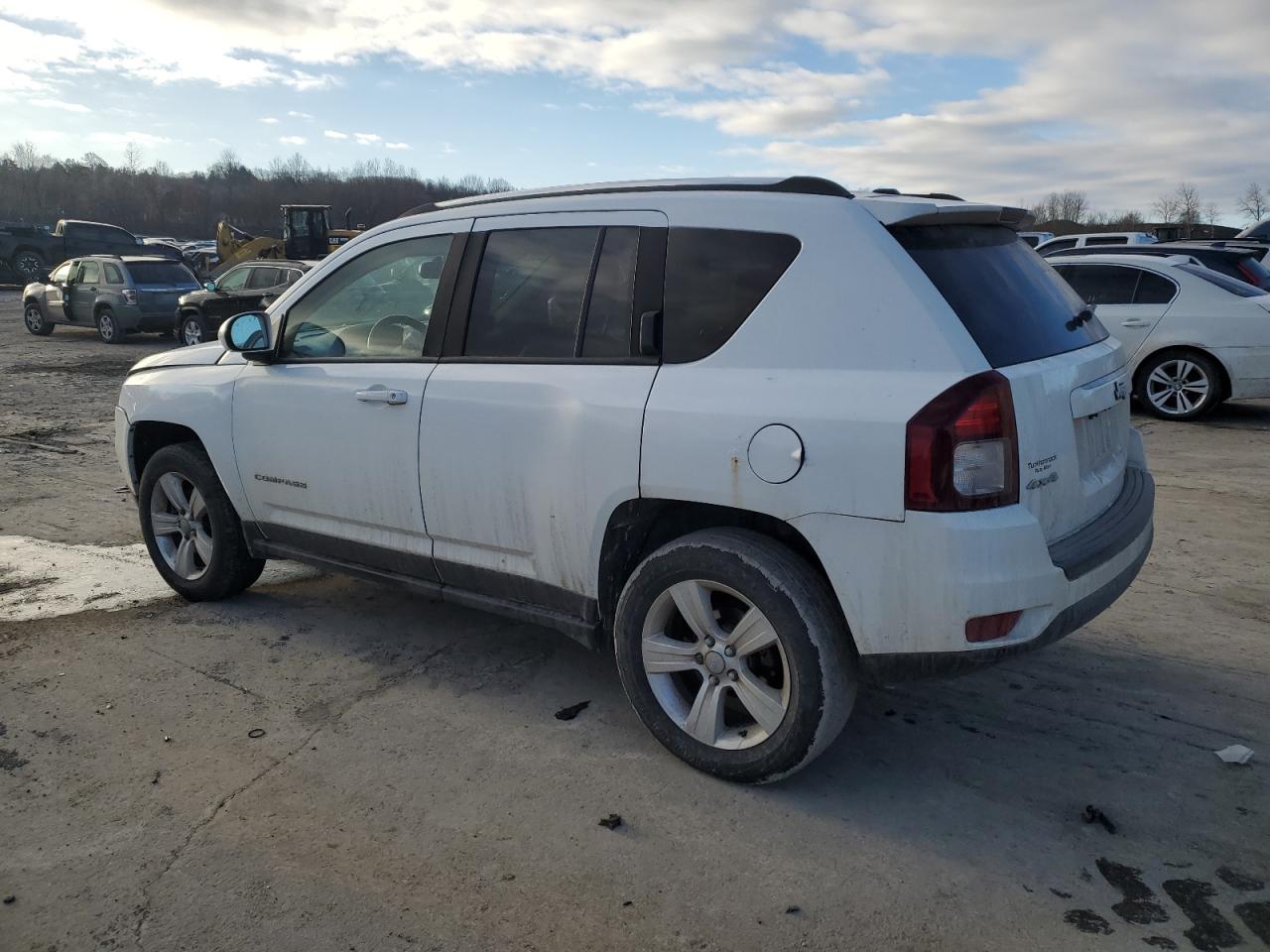 2015 Jeep Compass VIN 1C4NJDEB3FD106626 Copart auction photo, front end / side damage thumbnail 2