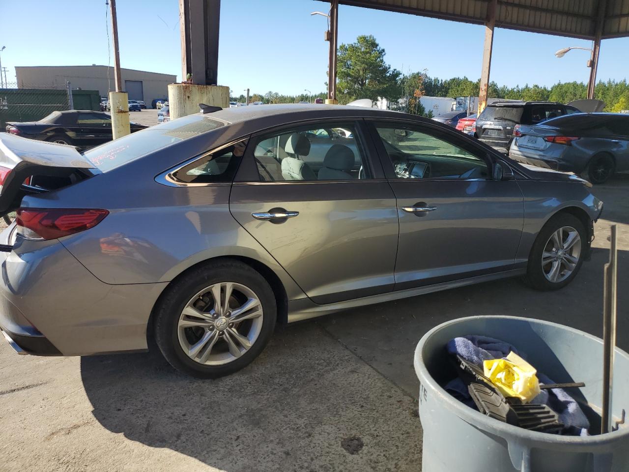 2018 Hyundai Sonata VIN 5NPE34AF8JH641943 Copart auction photo, front end / side damage thumbnail 3