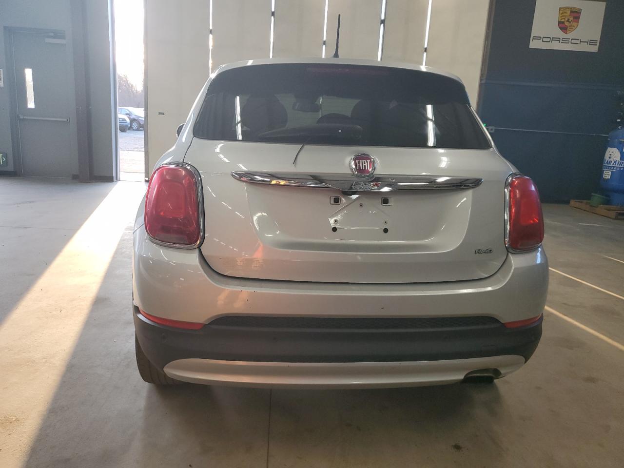 2016 Fiat 500 VIN ZFBCFYDT3GP378994 Copart auction photo, minor dent/scratches / mechanical damage thumbnail 6