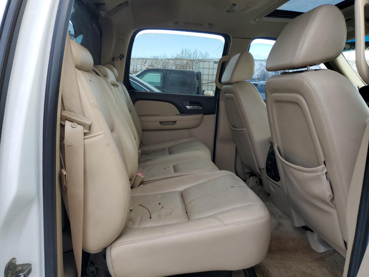 2008 Chevrolet Avalanche VIN 3GNFK12348G179790 Copart auction photo, vandalism / front end damage thumbnail 10