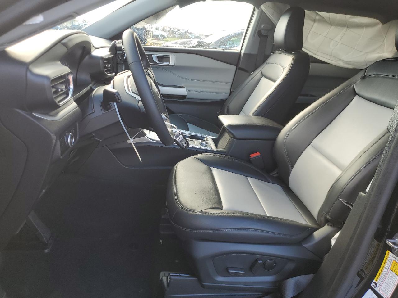 2023 Ford Explorer VIN 1FMSK8DH9PGC15827 Copart auction photo, side damage thumbnail 7