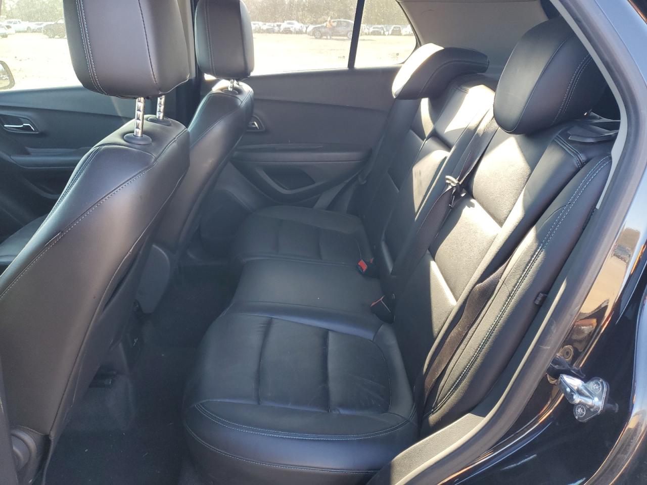 2015 Chevrolet Trax VIN KL7CJNSB8FB084441 Copart auction photo, side / rear end damage thumbnail 11