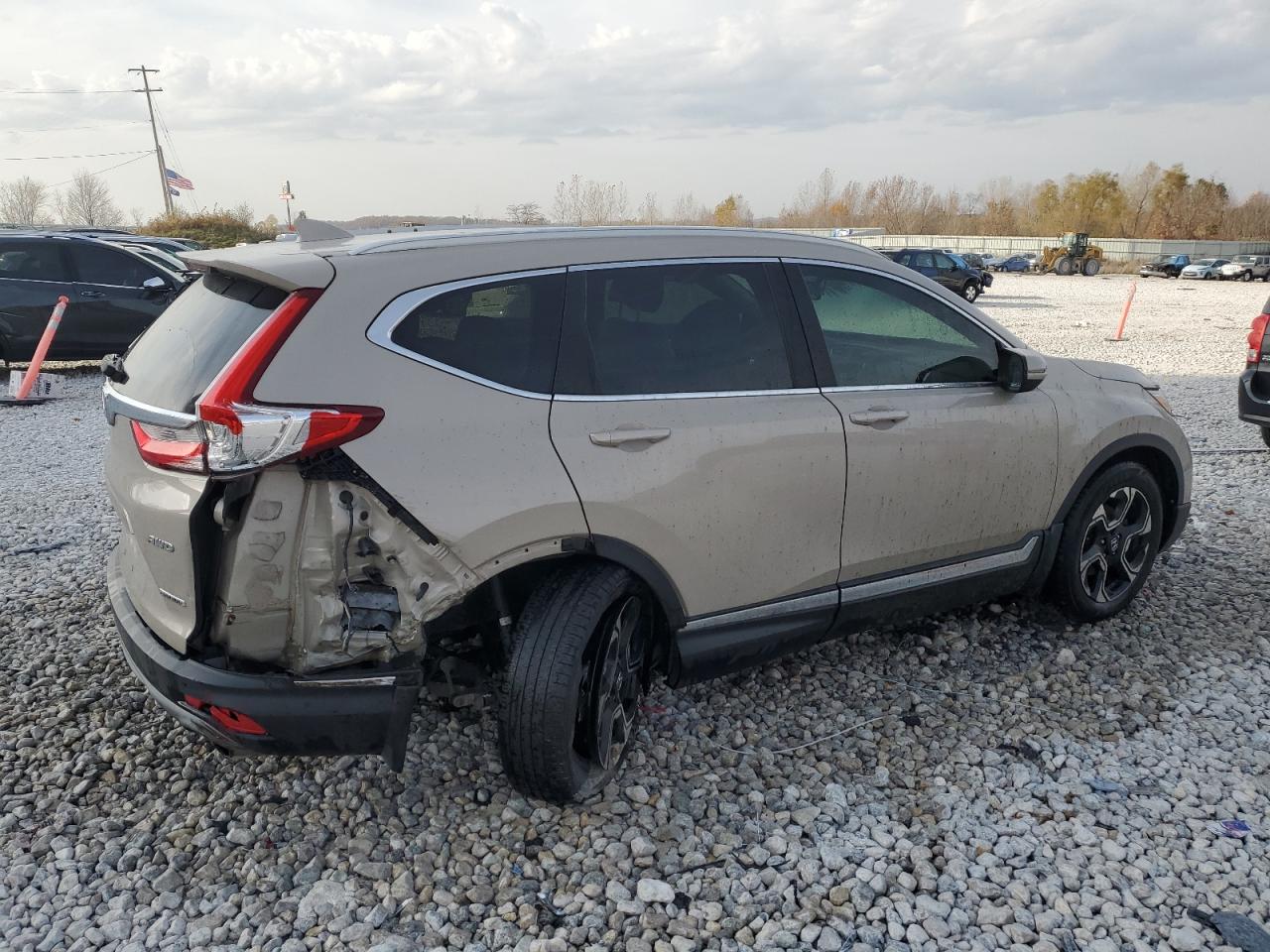 2019 Honda CR-V VIN 2HKRW2H96KH615744 Copart auction photo, side / rear end damage thumbnail 3