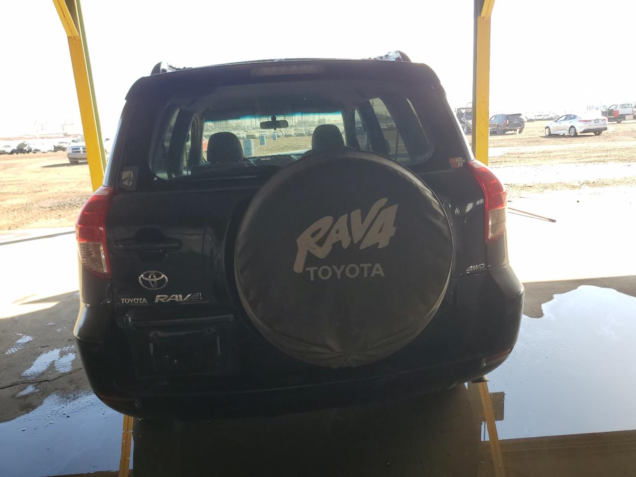2007 Toyota RAV 4 VIN JTMBD33V176026653 Copart auction photo, front end / minor dent/scratches damage thumbnail 6
