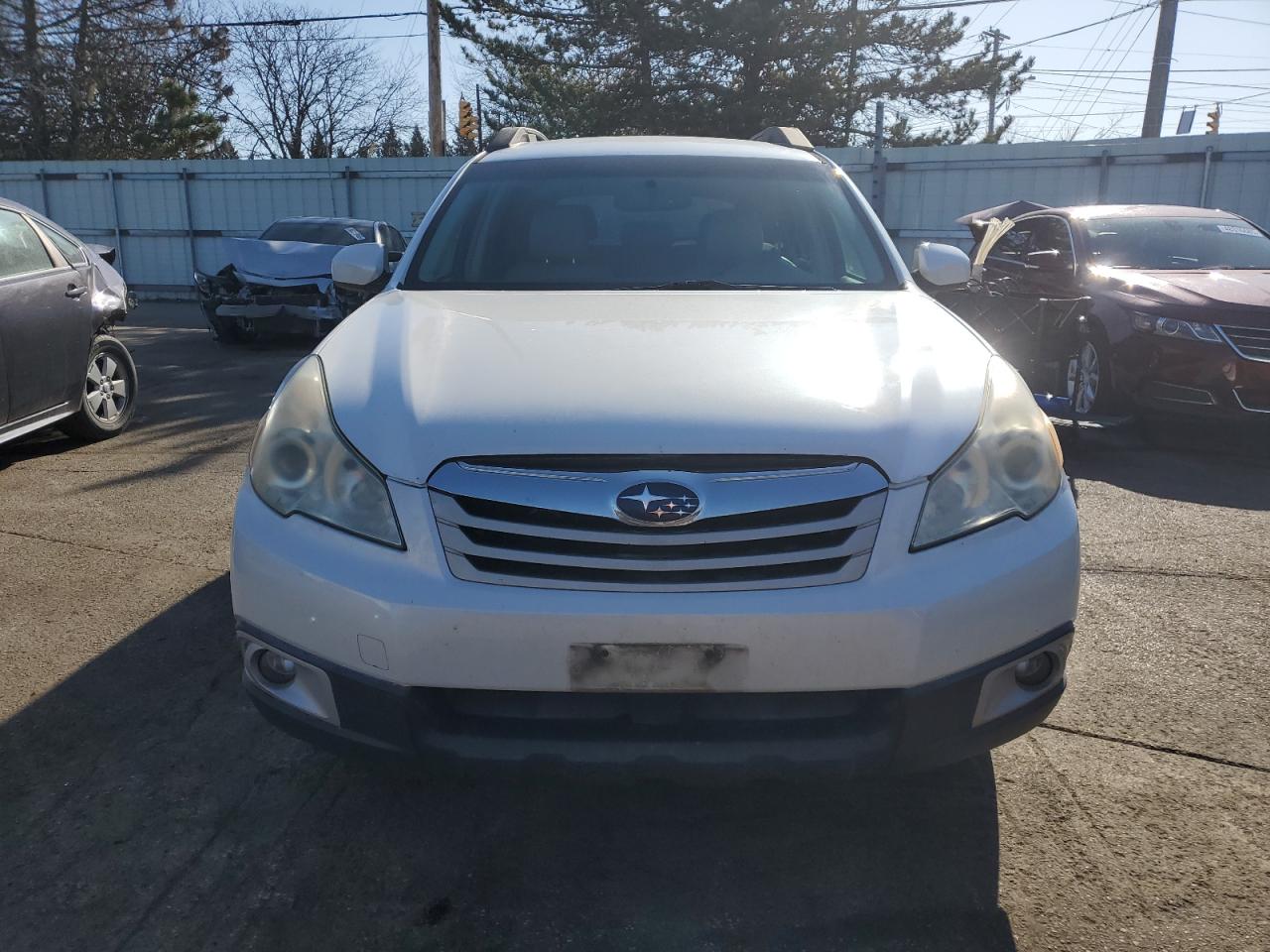 2011 Subaru Outback VIN 4S4BRBCC8B3327579 Copart auction photo, rear end damage thumbnail 5