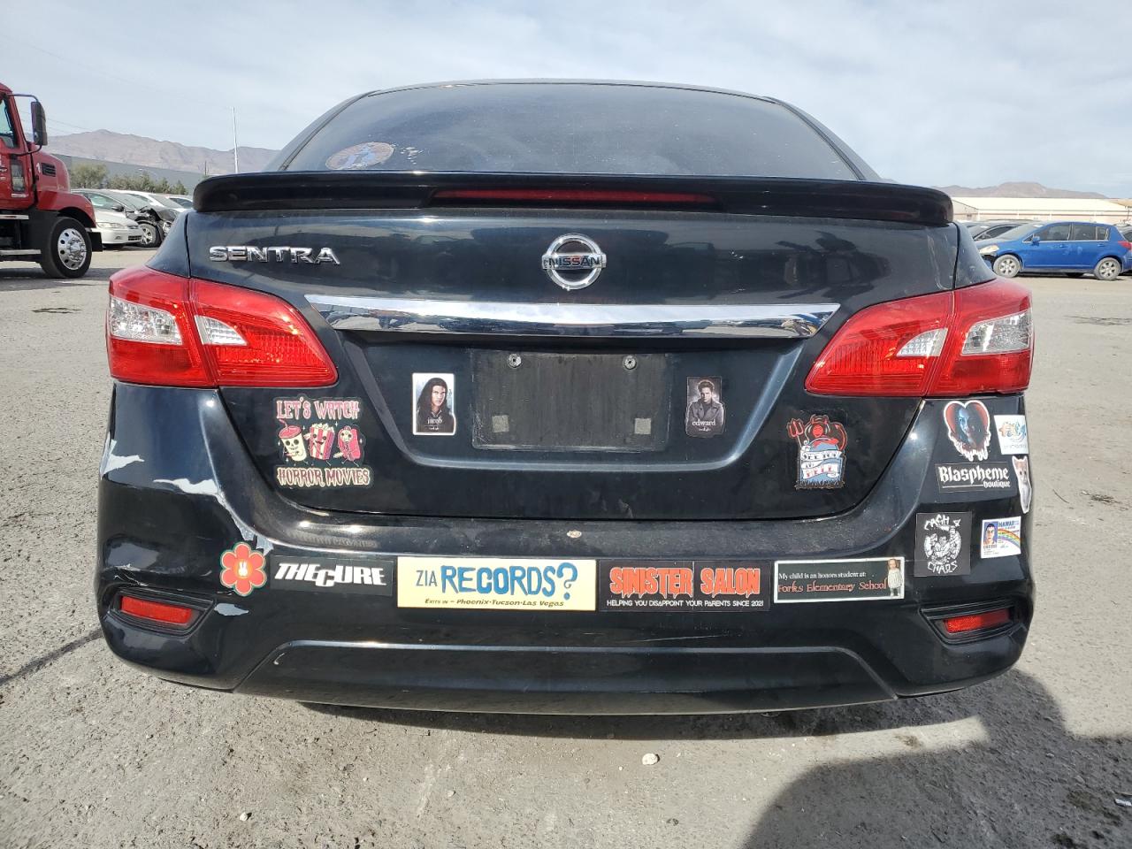 2017 Nissan Sentra VIN 3N1AB7AP2HY211787 Copart auction photo, front end / side damage thumbnail 6
