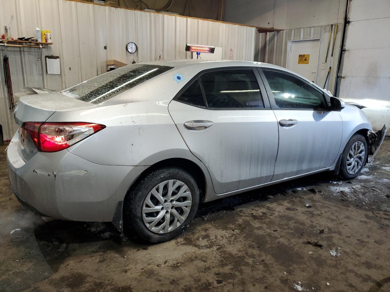 2019 Toyota Corolla VIN 5YFBURHE1KP860337 Copart auction photo, front end / minor dent/scratches damage thumbnail 3