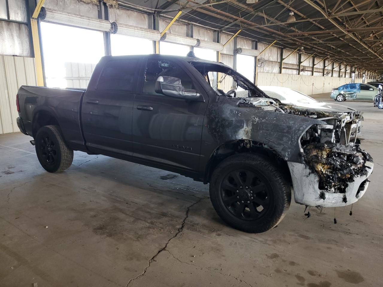 2020 RAM 2500 VIN 3C6UR5DL3LG267407 Copart auction photo, burn damage thumbnail 4