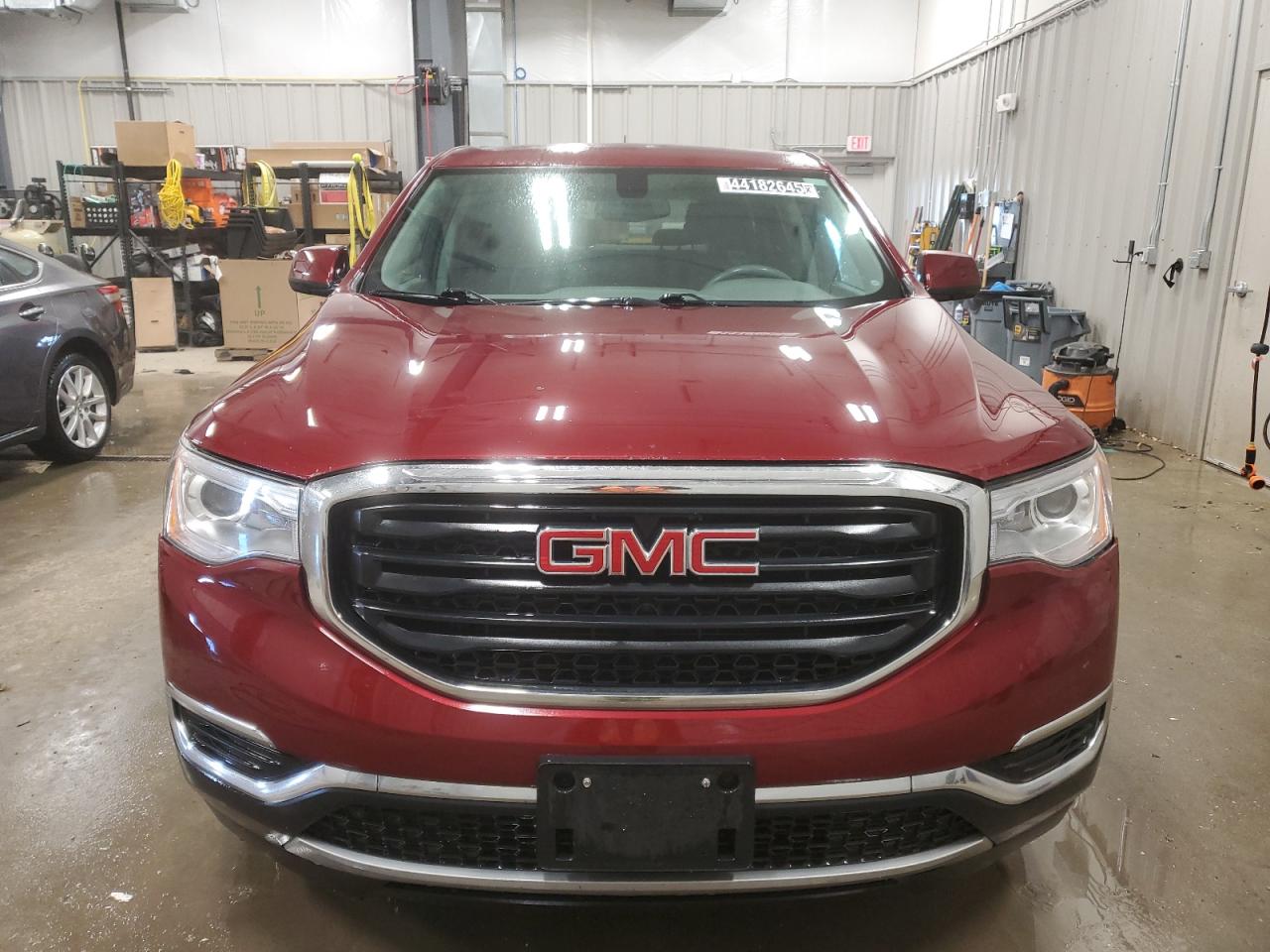 2017 GMC Acadia VIN 1GKKNKLA0HZ236735 Copart auction photo, minor dent/scratches damage thumbnail 5