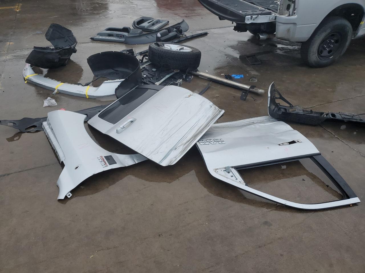 2018 RAM 1500 VIN 1C6RR7TT2JS133643 Copart auction photo, all over damage thumbnail 12