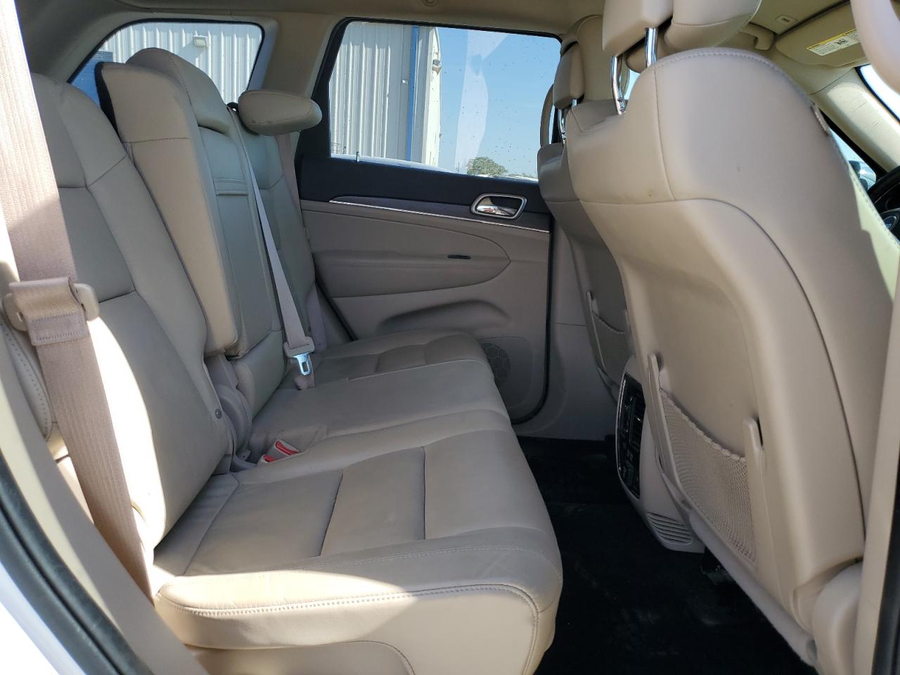 2017 Jeep Grand Cherokee VIN 1C4RJFBGXHC959319 Copart auction photo, front end / minor dent/scratches damage thumbnail 11