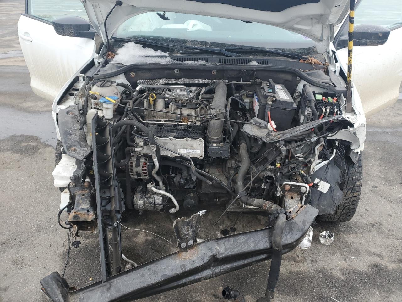 2016 Volkswagen Jetta VIN 3VW267AJ1GM376783 Copart auction photo, front end damage thumbnail 12