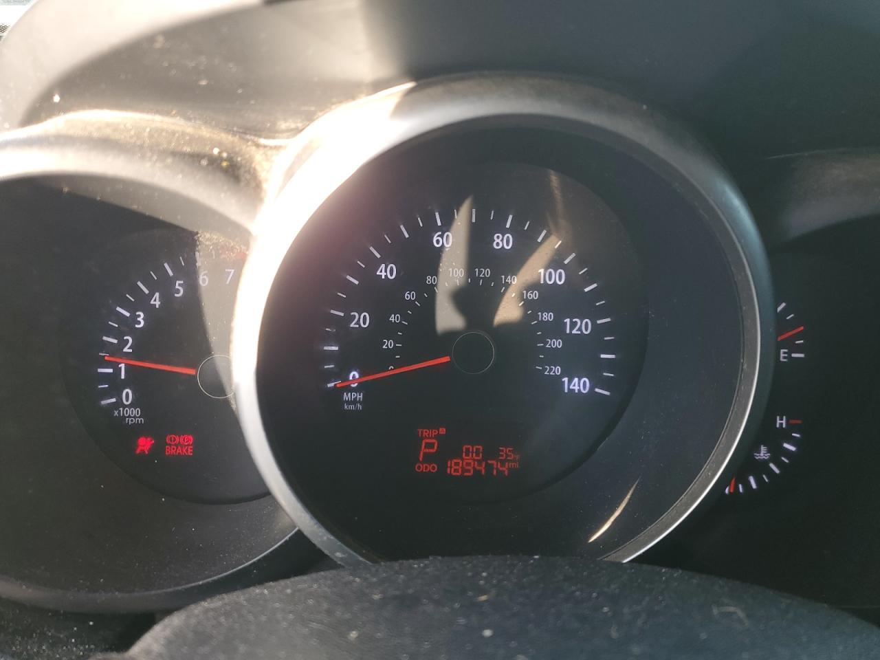 2012 KIA Soul VIN KNDJT2A64C7467217 Copart auction photo, front end / minor dent/scratches damage thumbnail 9