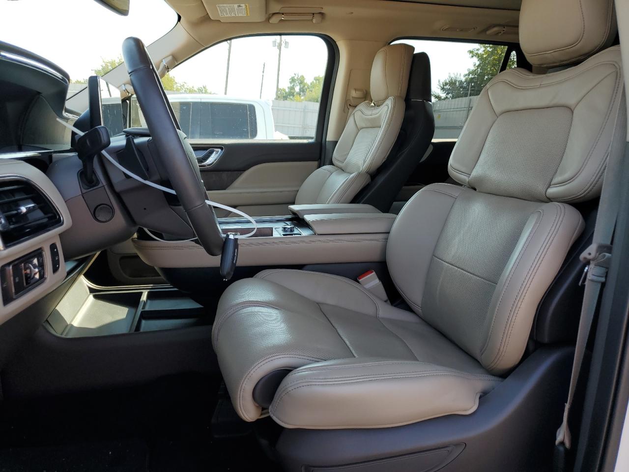 2022 Lincoln Navigator VIN 5LMJJ3LT4NEL04864 Copart auction photo, hail / minor dent/scratches damage thumbnail 7