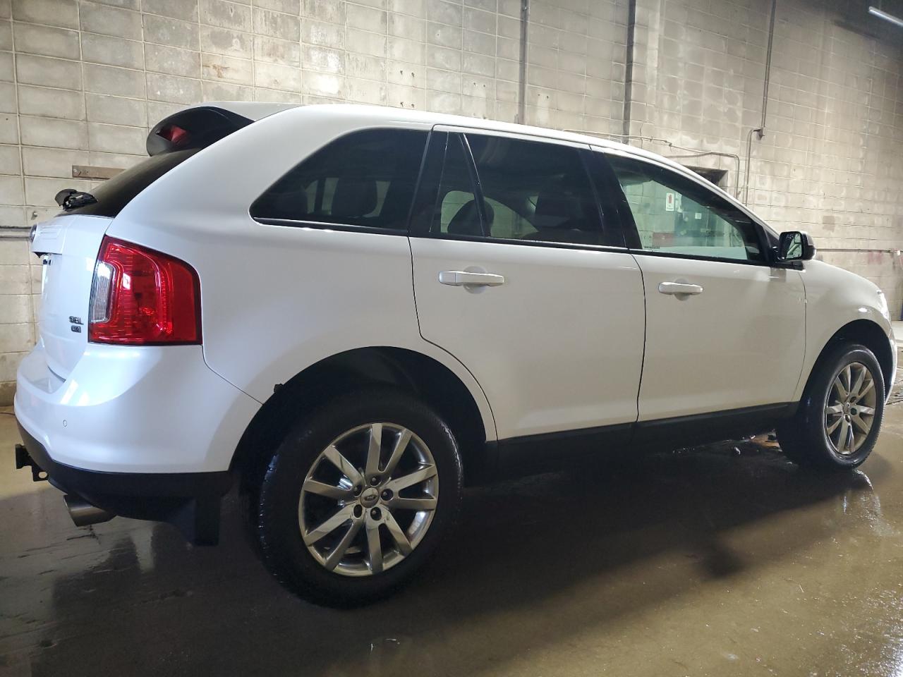 2014 Ford Edge VIN 2FMDK4JC9EBA17988 Copart auction photo, minor dent/scratches damage thumbnail 3