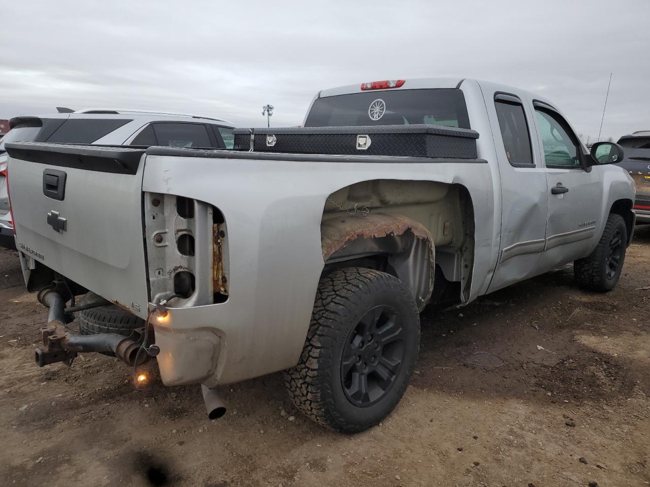 2012 Chevrolet Silverado VIN 1GCRCREA3CZ347701 Copart auction photo, all over damage thumbnail 3
