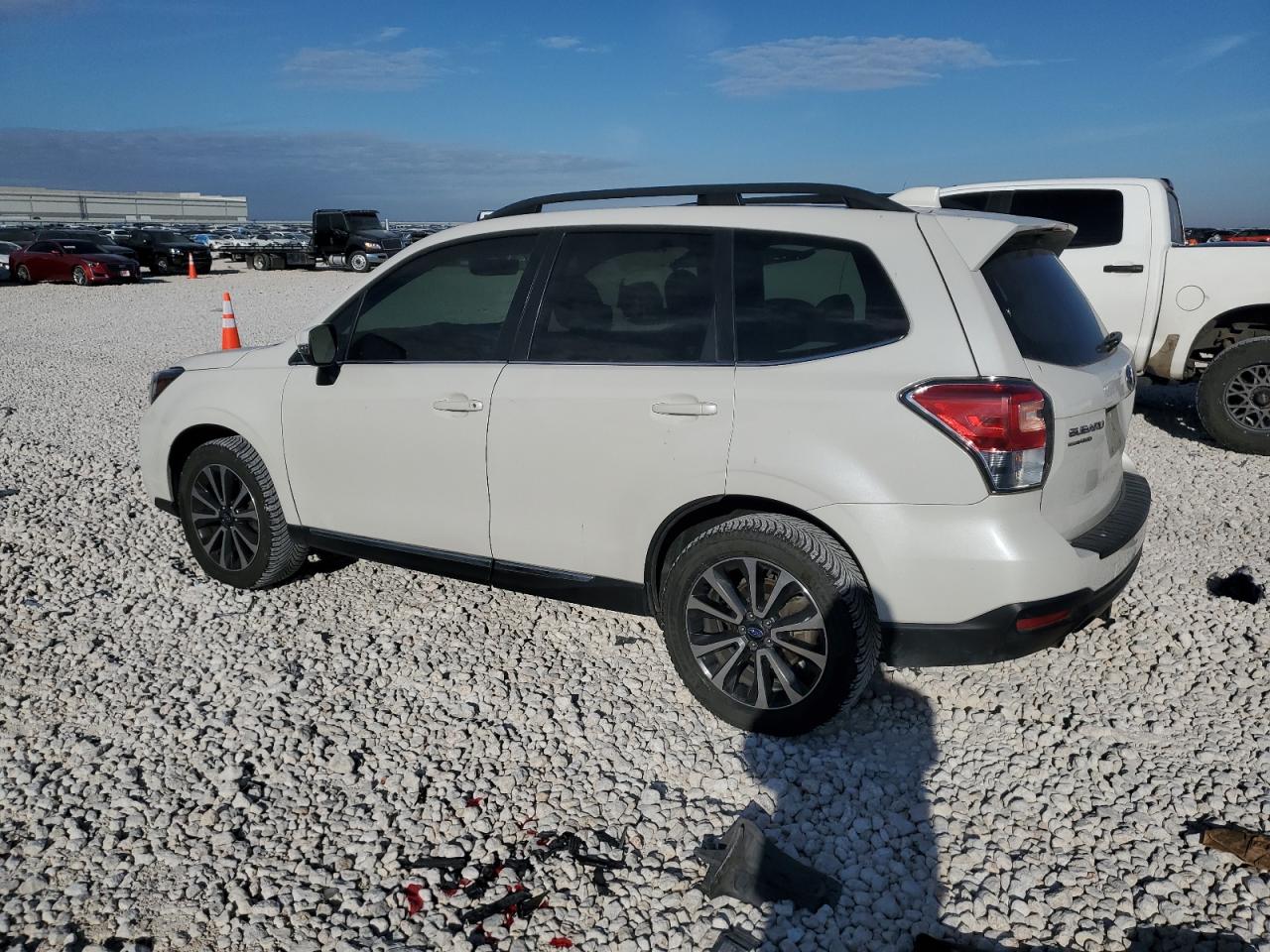 2017 Subaru Forester VIN JF2SJGTC3HH498939 Copart auction photo, front end damage thumbnail 2