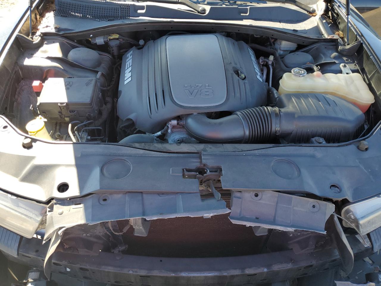 2014 Dodge Charger VIN 2C3CDXCT9EH341114 Copart auction photo, front end / minor dent/scratches damage thumbnail 11