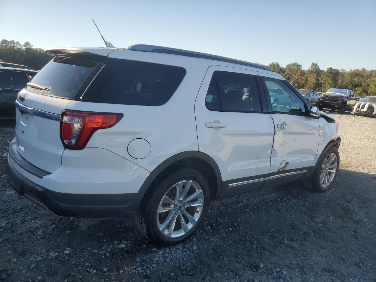 2019 Ford Explorer VIN 1FM5K7D88KGA03291 Copart auction photo, front end damage thumbnail 3
