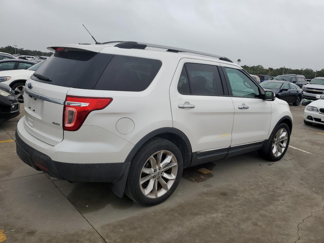 2011 Ford Explorer VIN 1FMHK8F80BGA65400 Copart auction photo, water/flood damage thumbnail 3