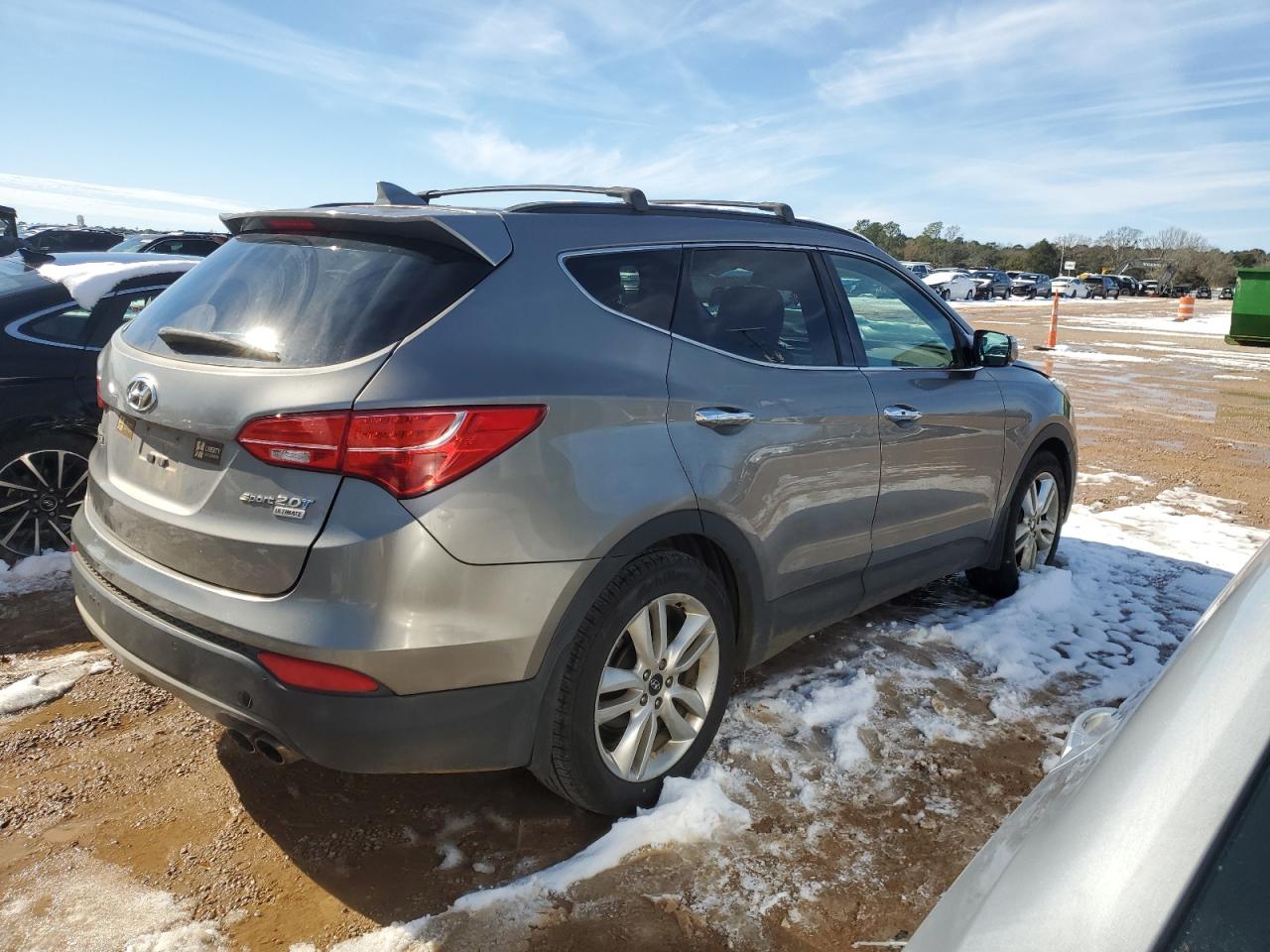 2015 Hyundai Santa Fe VIN 5XYZW4LAXFG259597 Copart auction photo, front end damage thumbnail 3