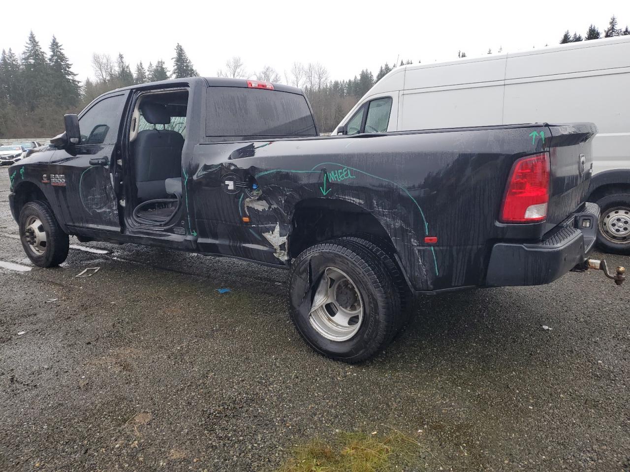 2015 RAM 3500 VIN 3C63RRGLXFG617036 Copart auction photo, side / rear end damage thumbnail 2