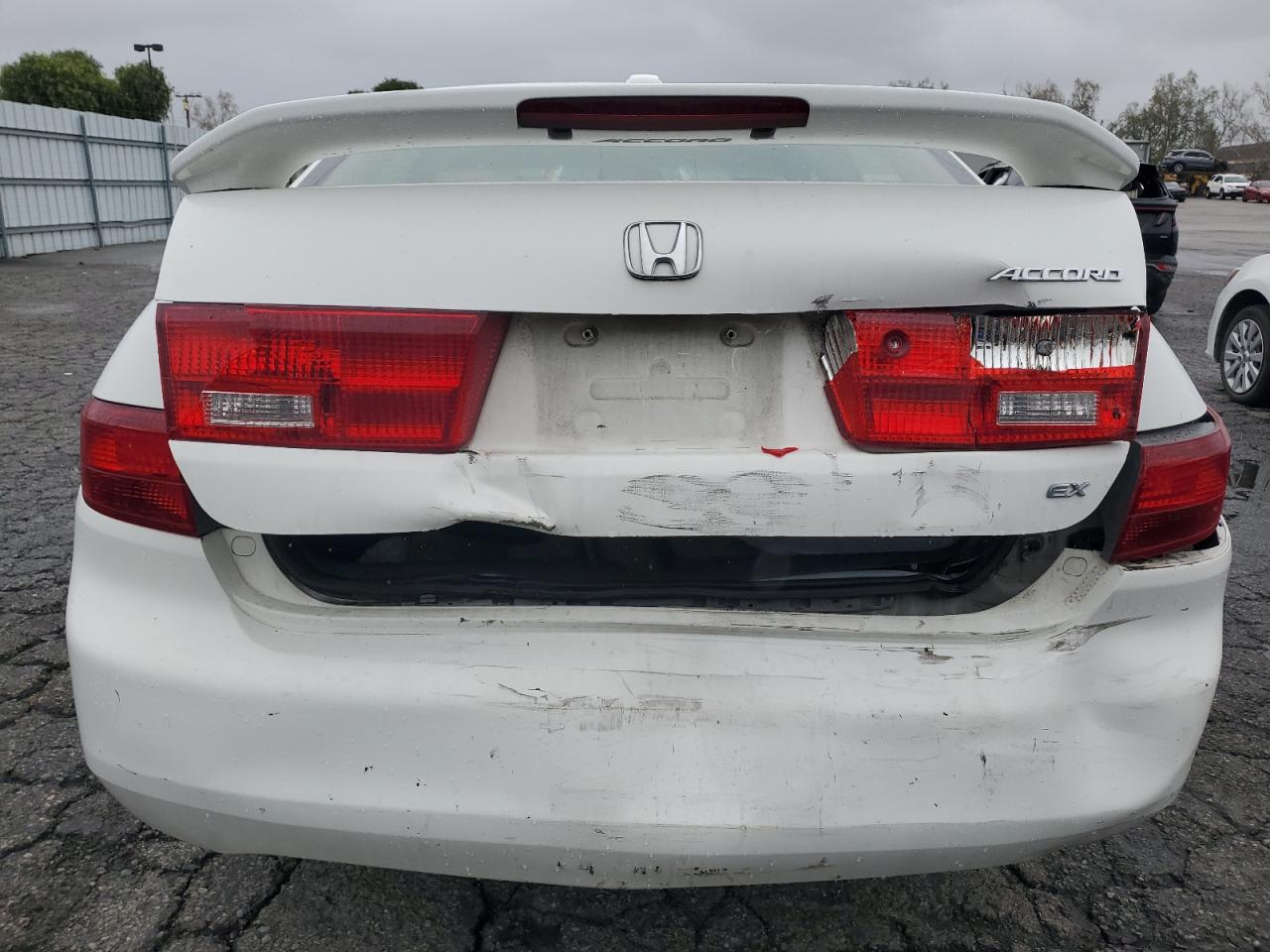 2005 Honda Accord VIN JHMCM56825C004390 Copart auction photo, rear end damage thumbnail 6
