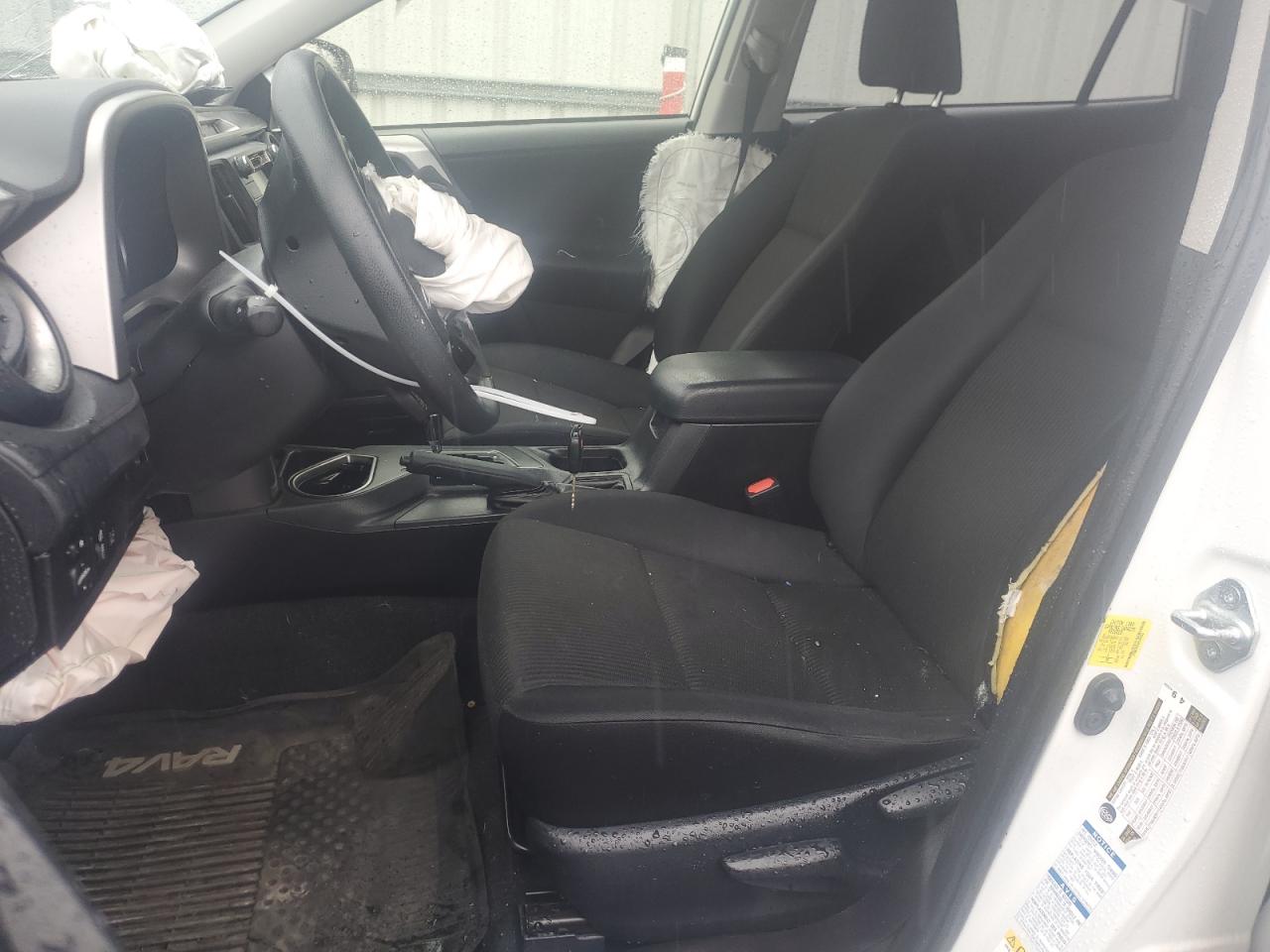 2017 Toyota RAV 4 VIN JTMBFREV4HJ161652 Copart auction photo, front end / minor dent/scratches damage thumbnail 7