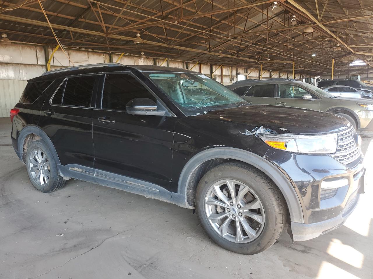2023 Ford Explorer VIN 1FMSK8FHXPGB39564 Copart auction photo, front end / minor dent/scratches damage thumbnail 4