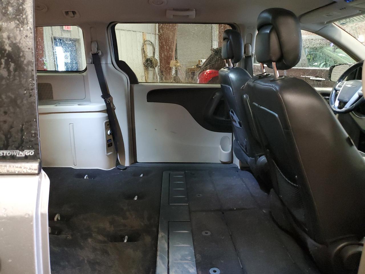 2014 Chrysler Town & Country VIN 2C4RC1BG7ER324204 Copart auction photo, front end / side damage thumbnail 11