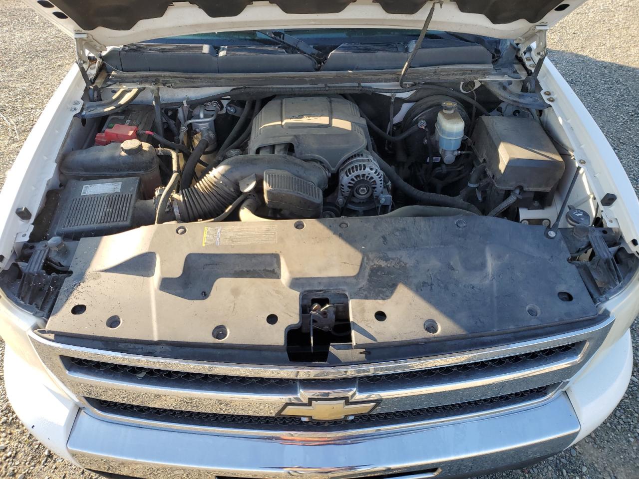 2010 Chevrolet Silverado VIN 1GCSKSE31AZ108724 Copart auction photo, minor dent/scratches damage thumbnail 12