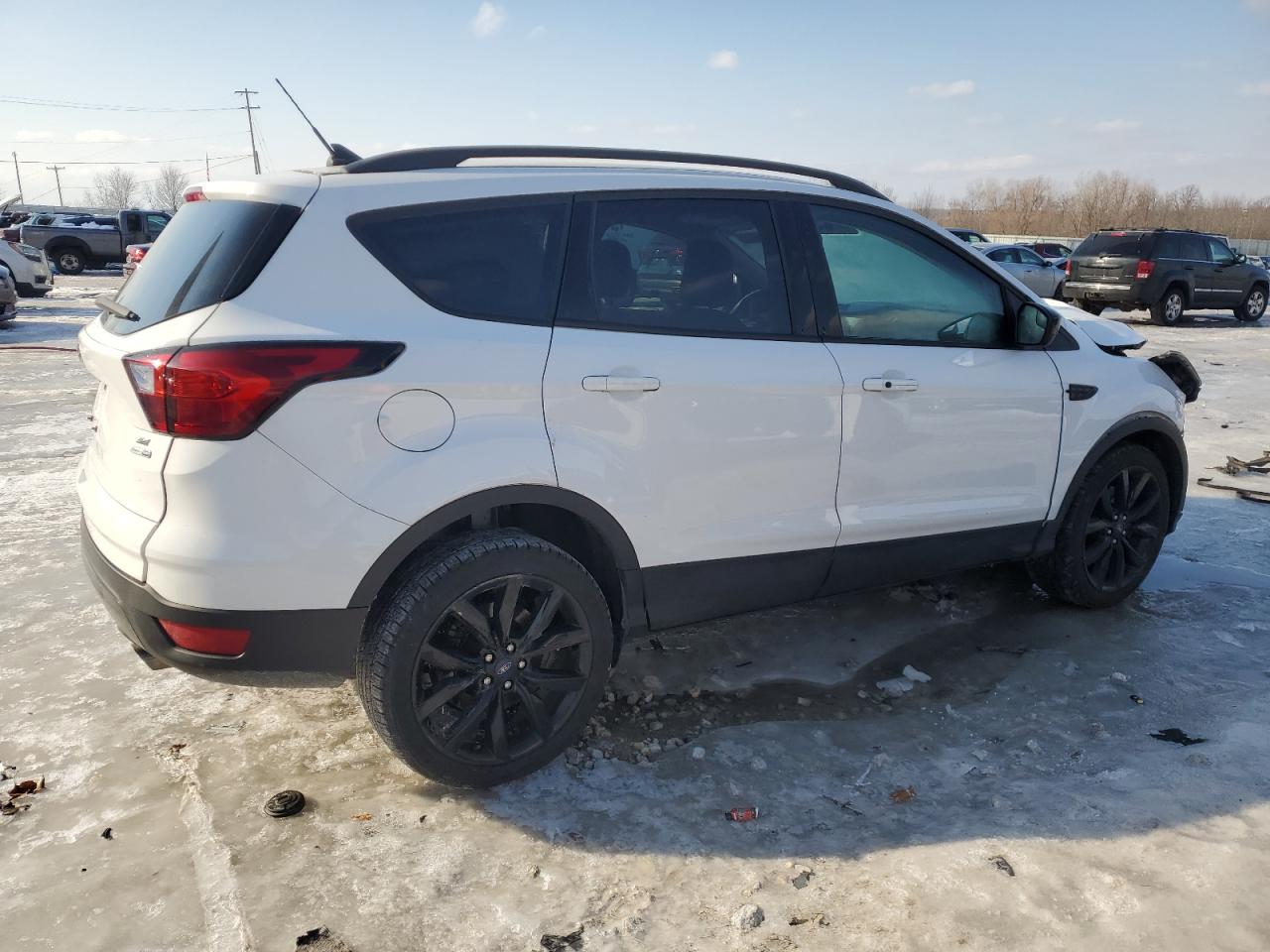 2019 Ford Escape VIN 1FMCU9GD1KUA97876 Copart auction photo, front end damage thumbnail 3