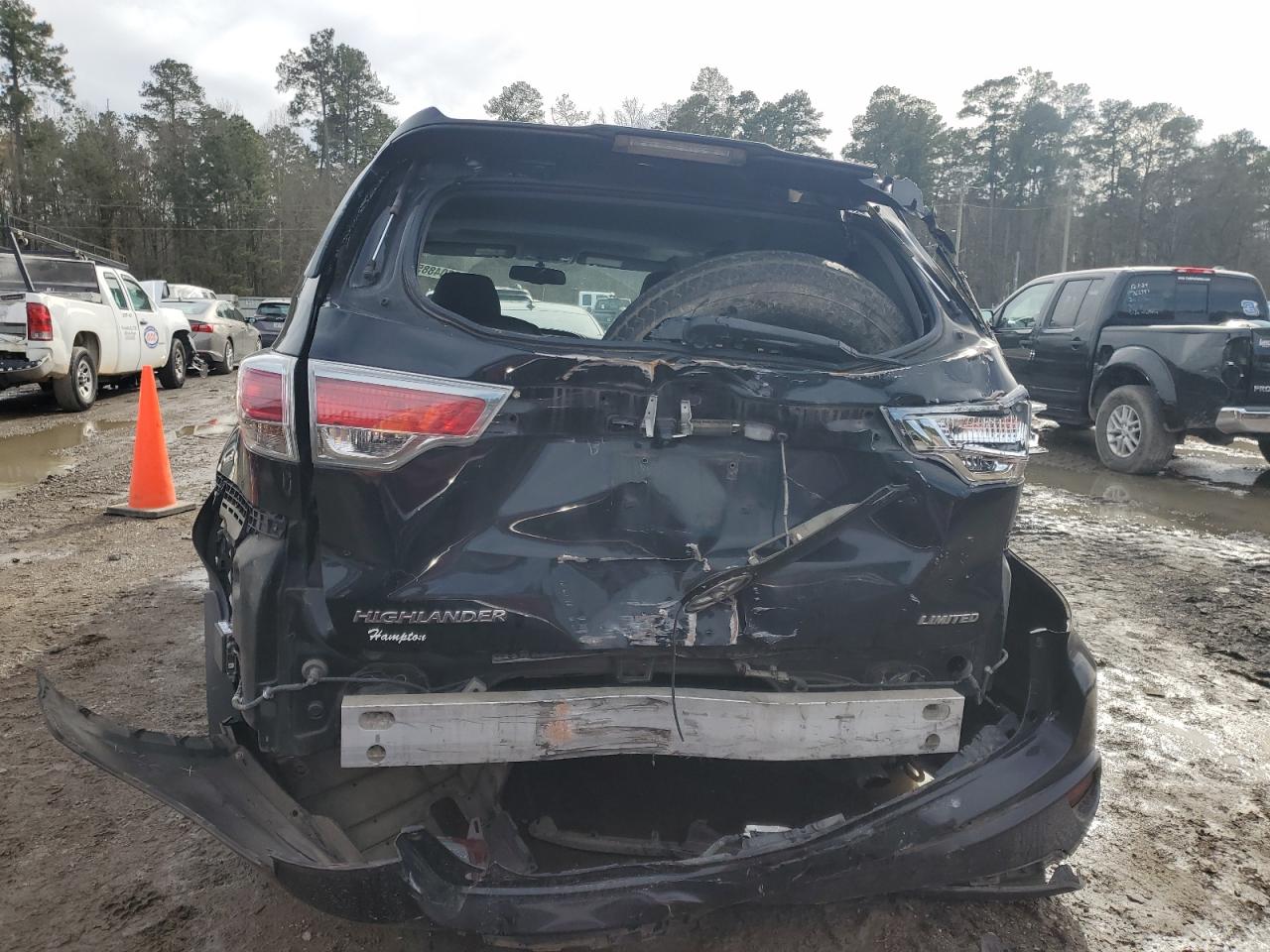 2014 Toyota Highlander VIN 5TDYKRFH6ES005044 Copart auction photo, side / rear end damage thumbnail 6